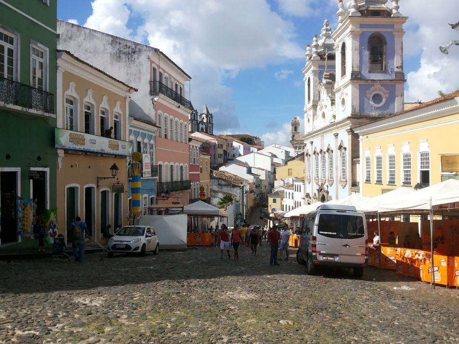Pelourinho é um bairro e centro histórico e cultural da cidade de Salvador Declarado Patrimônio