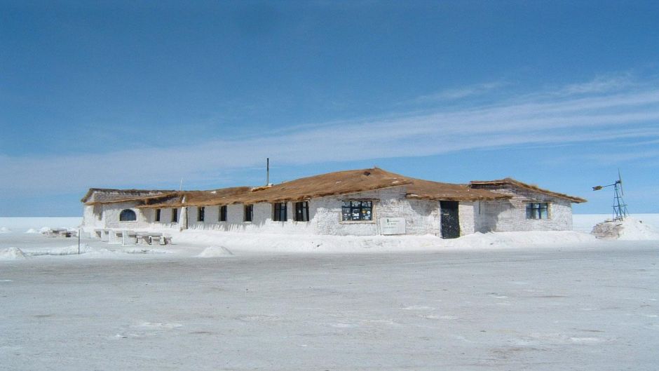 Salar de Uyuni com o Hotel Palacio de Sal, , 